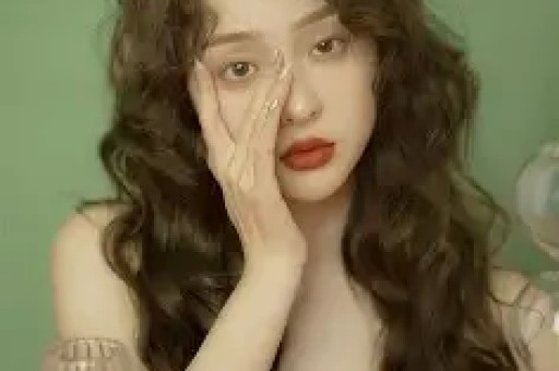 恩爱32年不敌现实朱媛媛辞世一年后悲痛隐退的辛柏青如今怎样