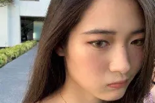 知名网红坑骗粉丝穿真货卖假货被曝光后解释自己是不小心的